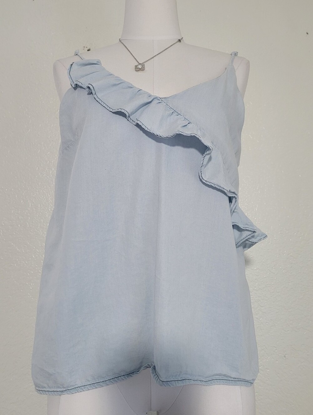 Mustard Seed Light Blue Chambray Demin Asymetrical Front Ruffle Camisole Medium